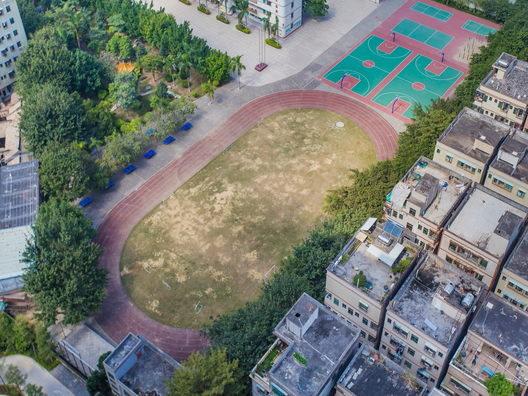 红旗小学                                              (仲恺