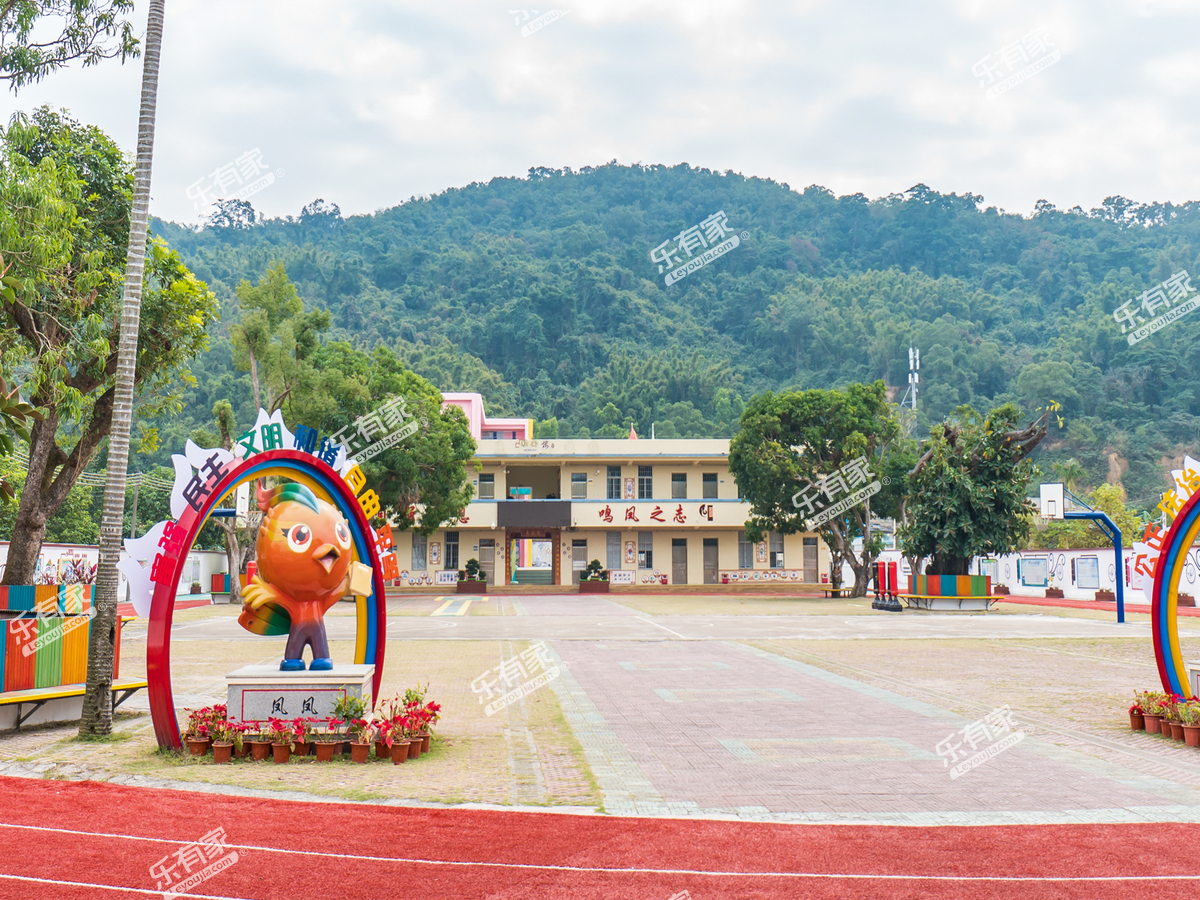 三灶镇凤鸣学校